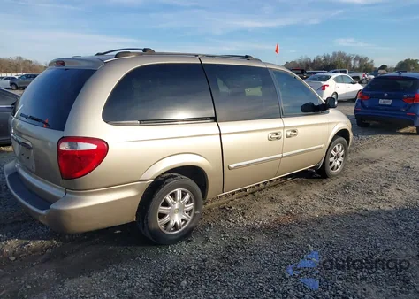 2004 Chrysler Town & Country Touring from USA, damaged, VIN 2C8GP54L04R603357